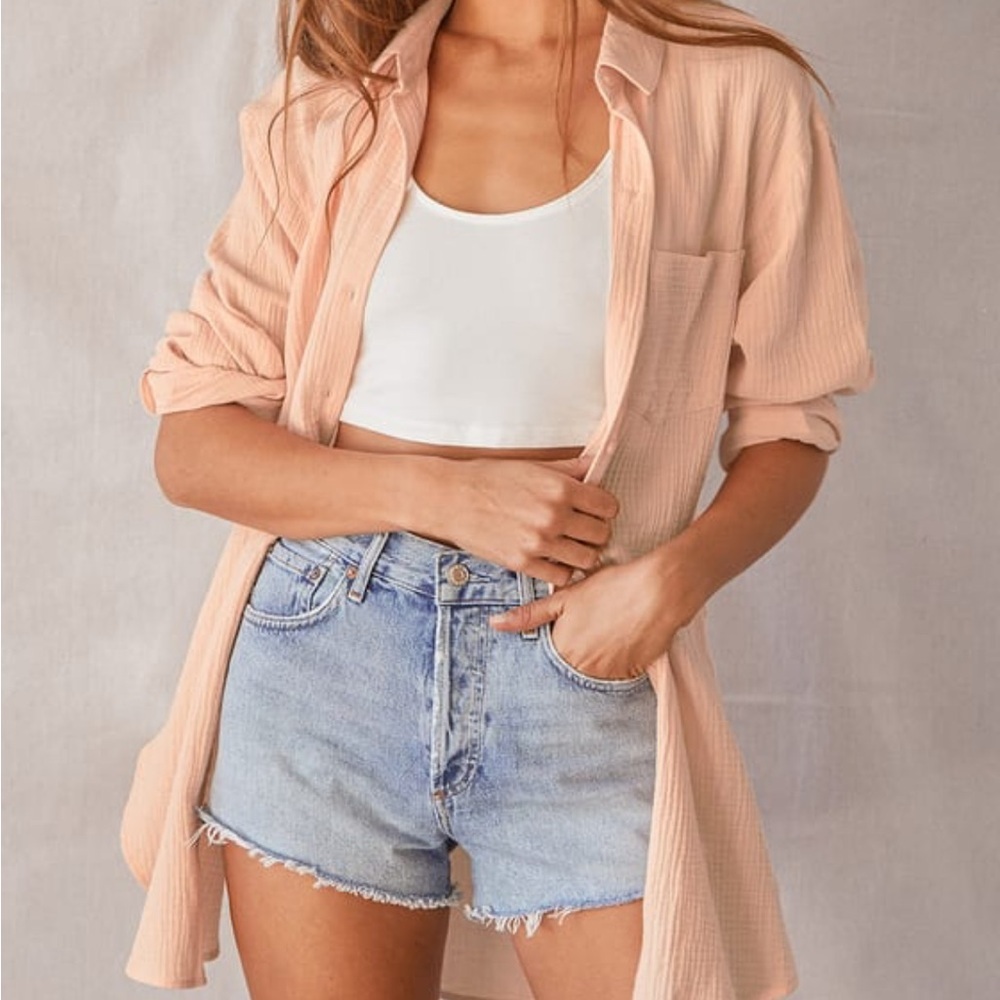 NWT Lulu’s Oversized button Up Gauze Top